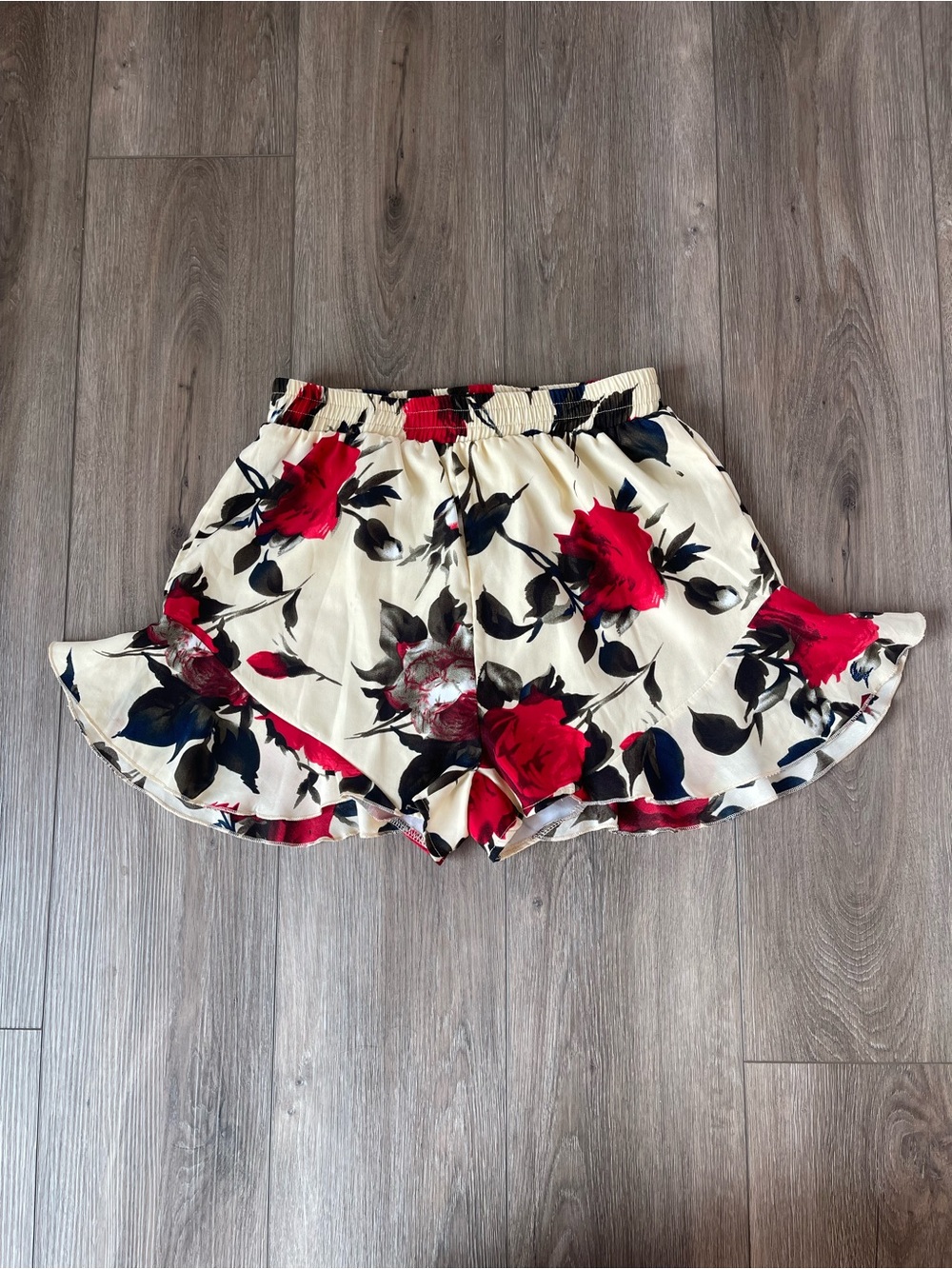 PrettyLittleThing Cream Floral Elastic Waist Shorts with Red Accents